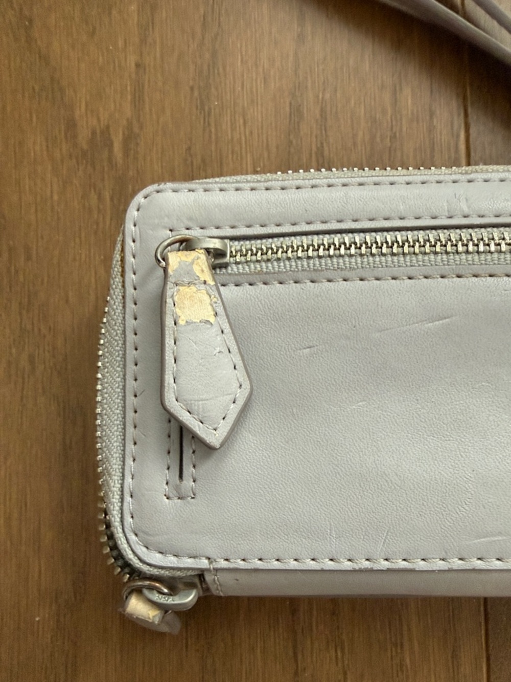 Vera Bradley Pale Gray Wristlet Clutch with Strap - Picture 5 of 5